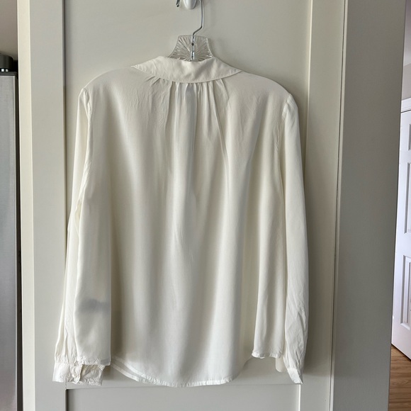 Velvet by Graham and Spencer Cream Blouse Size S Excellent Condition - Picture 5 of 10